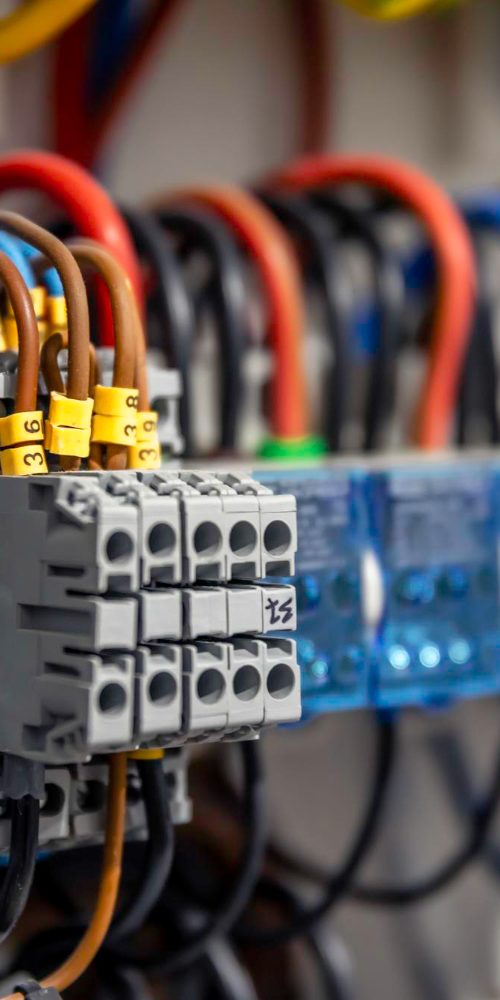 Panneau électrique avec fusibles